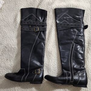 Black Knee-High Leather Boots with Buckle Detail